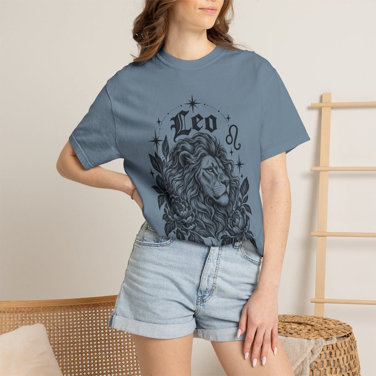 Leo Zodiac Lion T-Shirt — Astrology Horoscope Tee