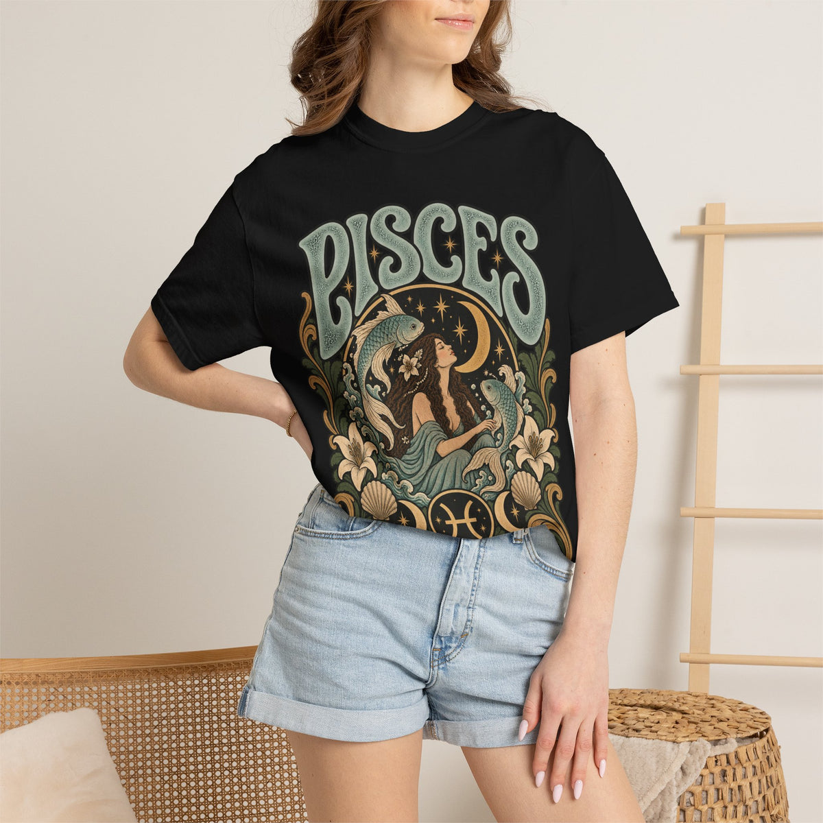 Pisces Zodiac T-Shirt — Retro Astrological Artwork