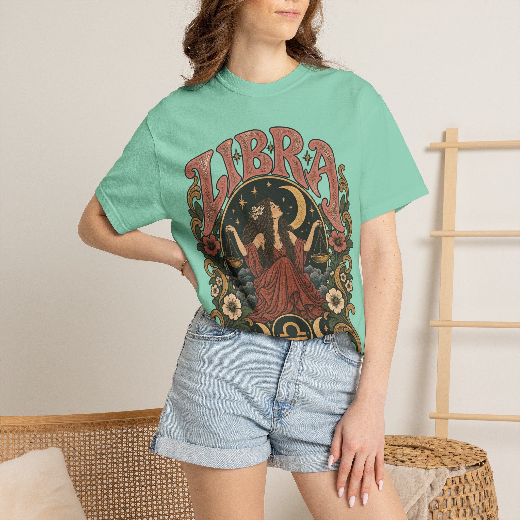 T-Shirt — Libra Vintage Zodiac Graphic Tee