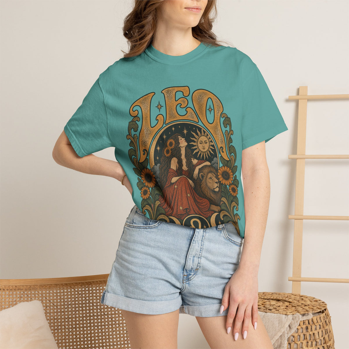 Leo Zodiac T-Shirt — Vintage Astrology Lion Graphic