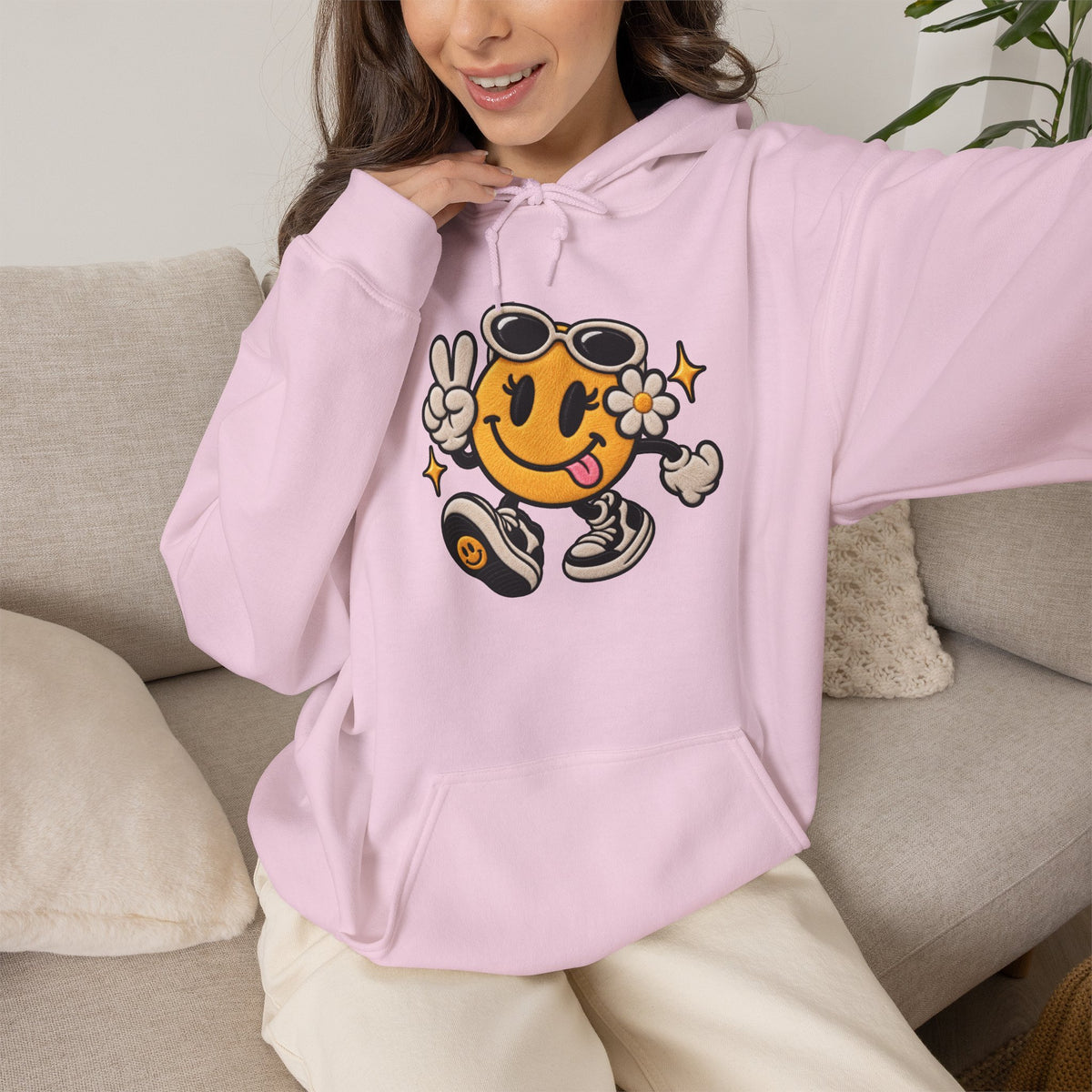 Smiley Peace Vibes Hoodie – Retro Dancing Smiley with Sunglasses