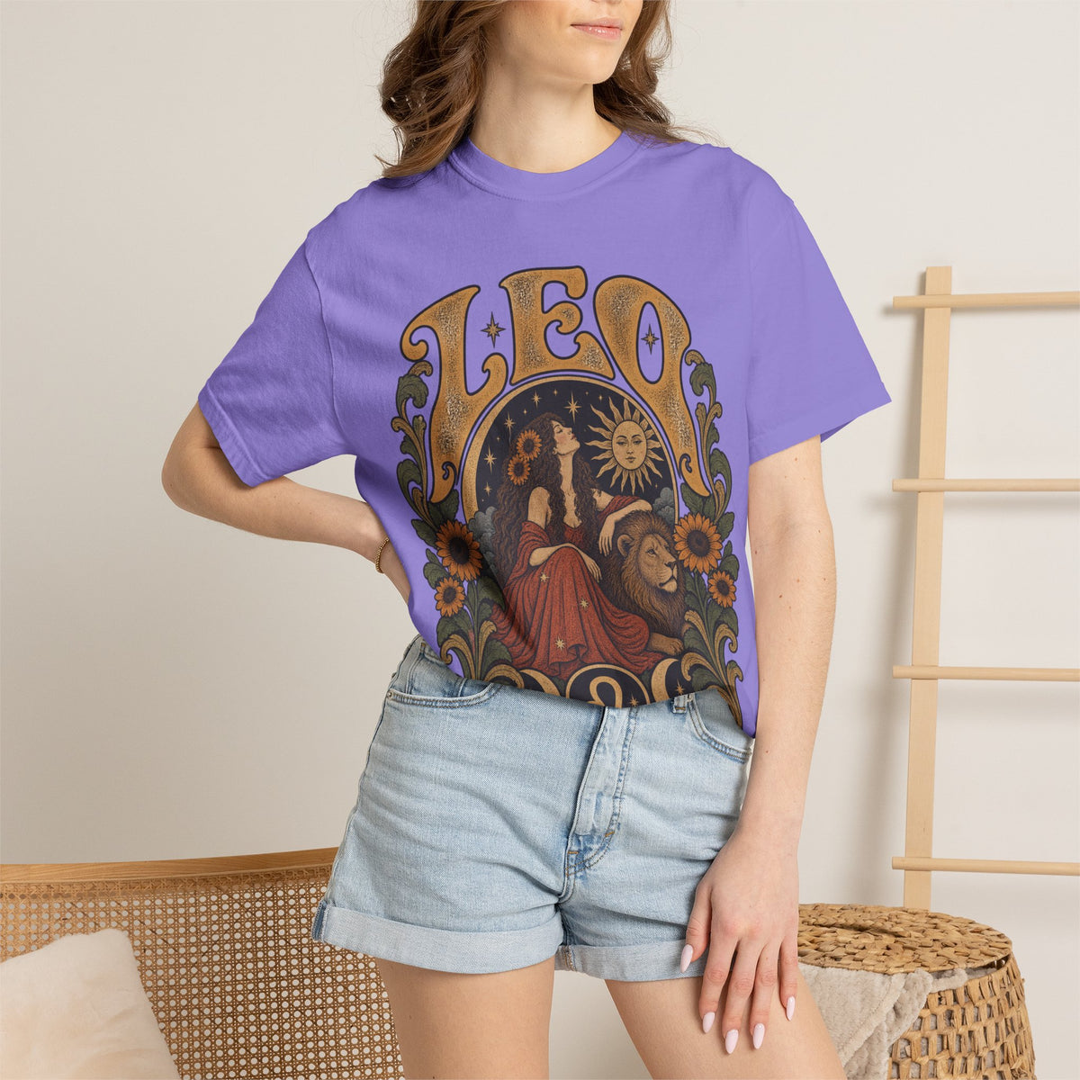 Leo Zodiac T-Shirt — Vintage Astrology Lion Graphic