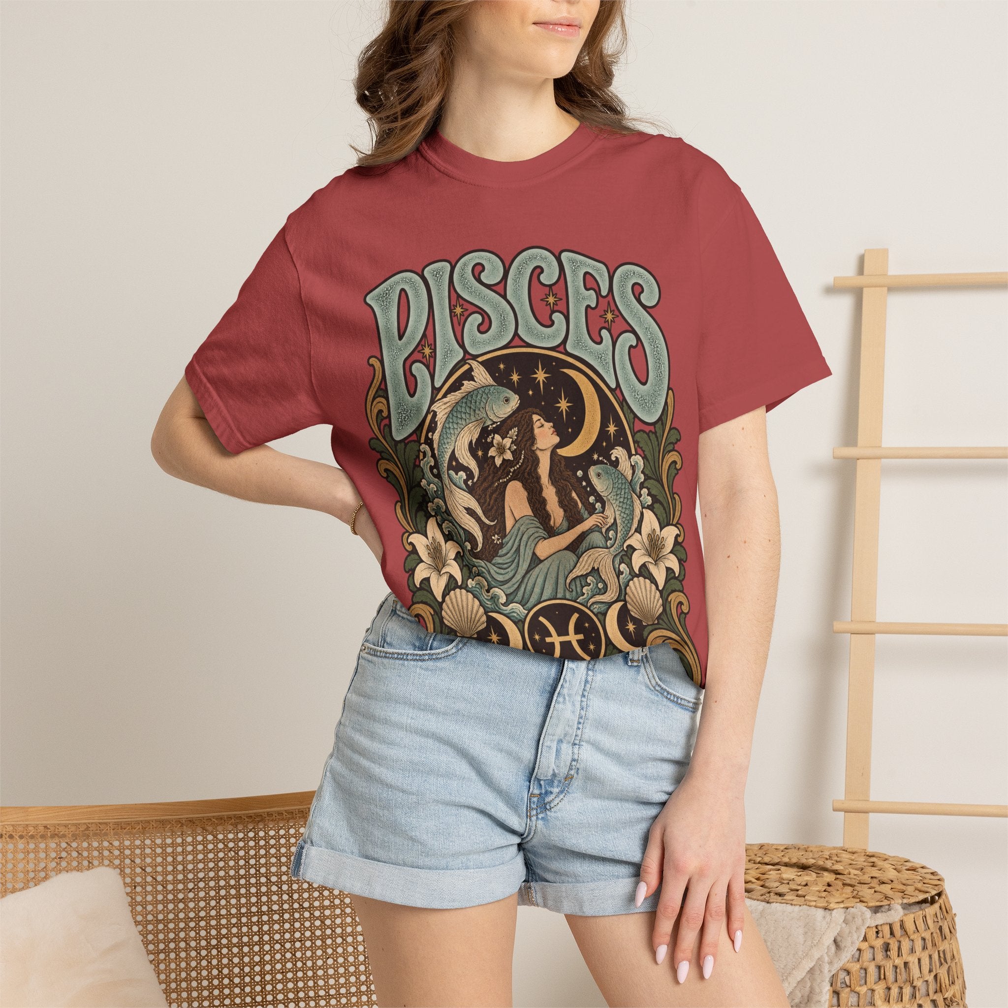Pisces Zodiac T-Shirt — Retro Astrological Artwork