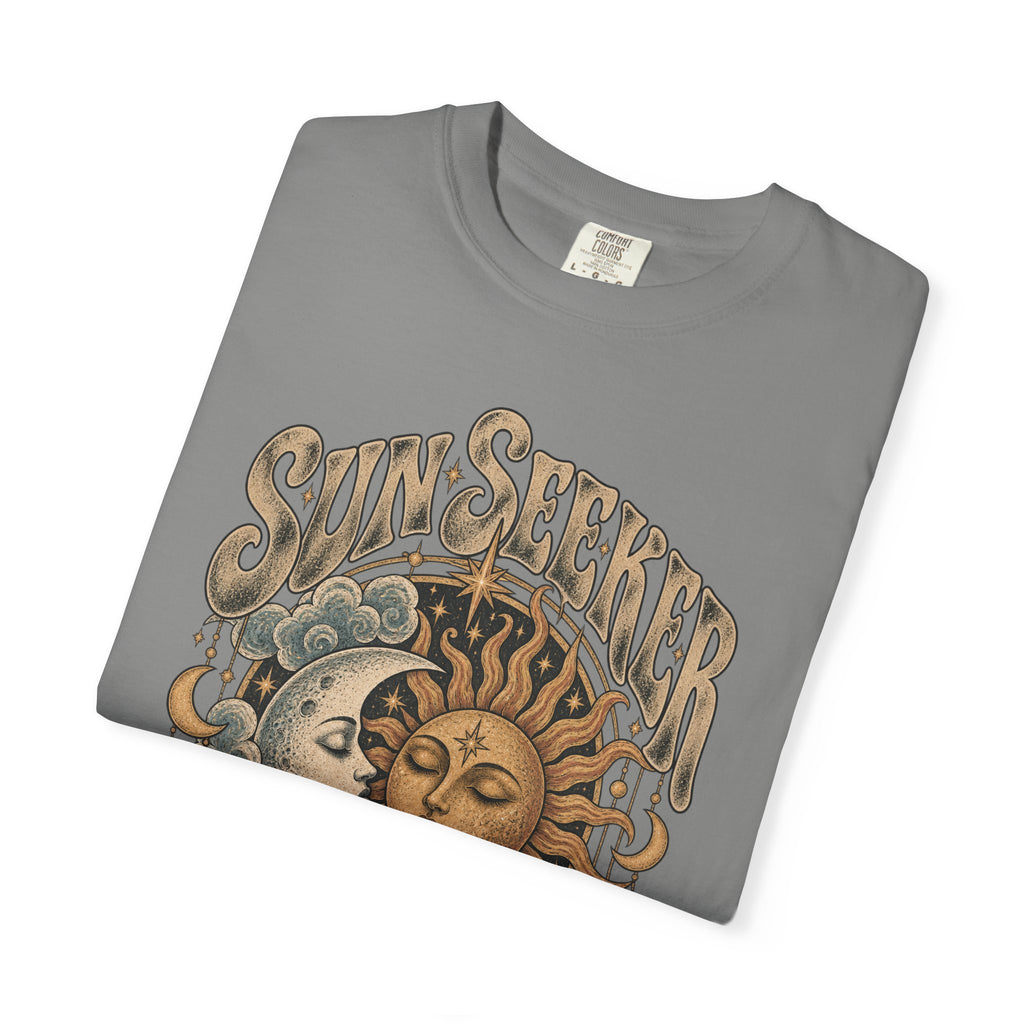 Sunseeker Moonlovers T-Shirt — Vintage Sun & Moon Graphic Tee