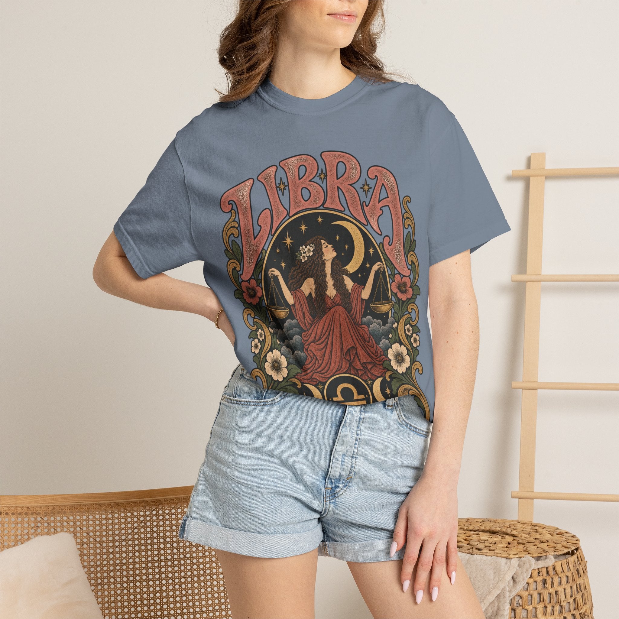 T-Shirt — Libra Vintage Zodiac Graphic Tee