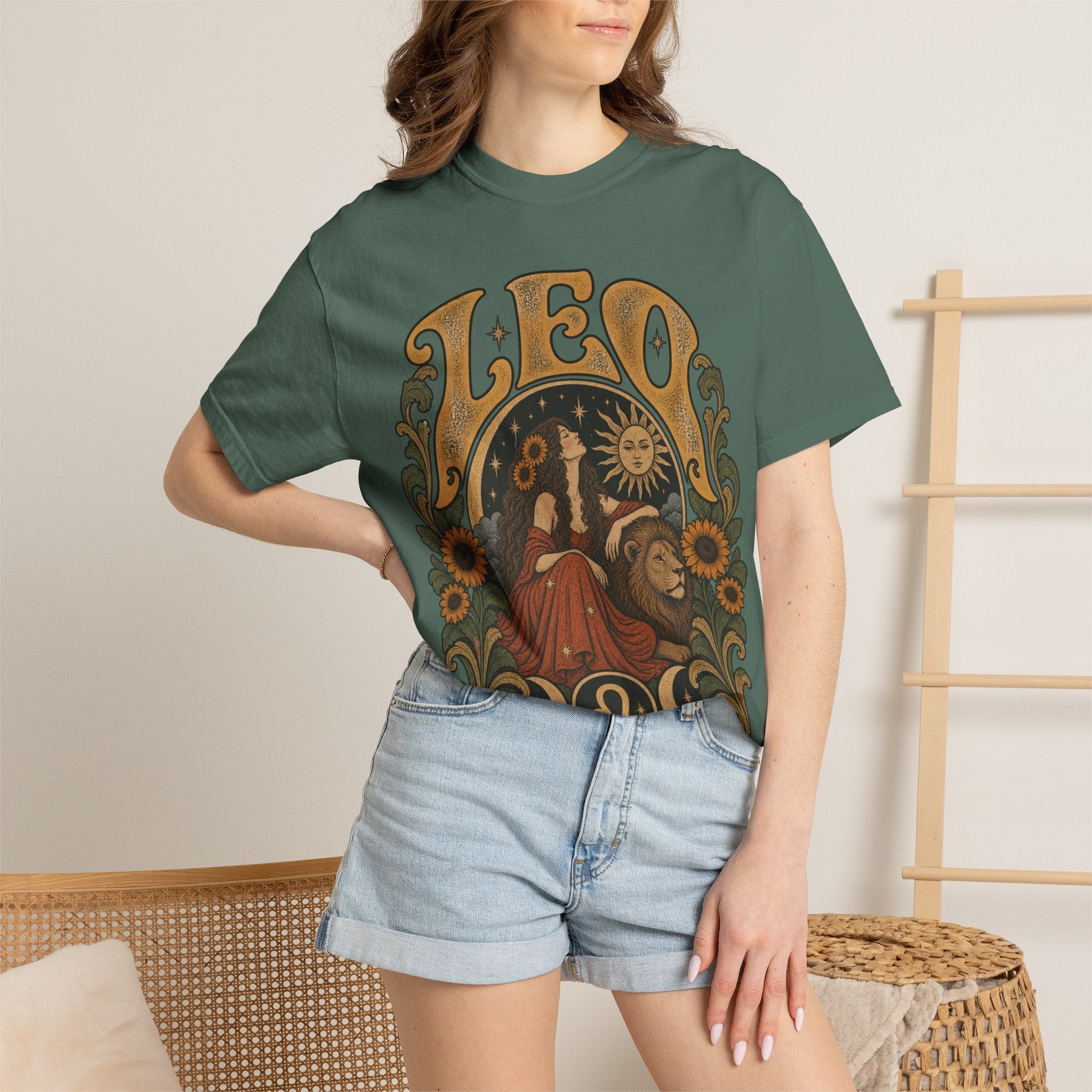 Leo Zodiac T-Shirt — Vintage Astrology Lion Graphic