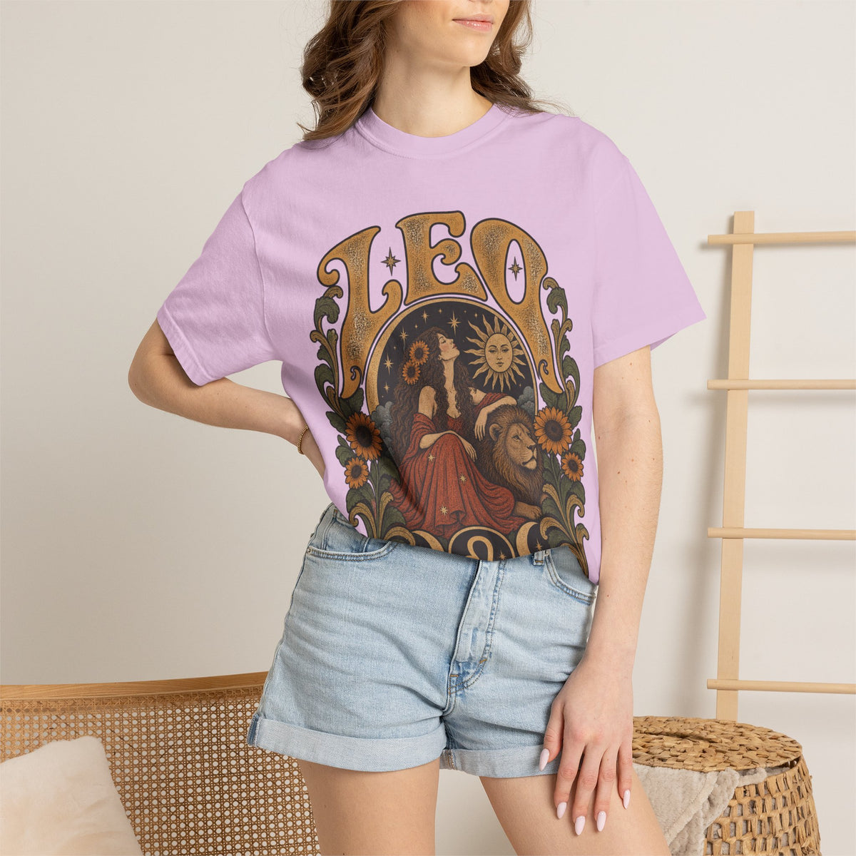 Leo Zodiac T-Shirt — Vintage Astrology Lion Graphic